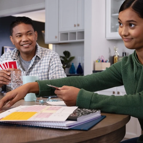 Hasbro Monopoly Kids, Kartenspiel 12 Hasbro Monopoly Kids, Kartenspiel – Bild 12