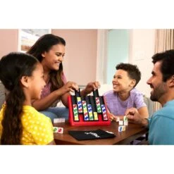 Mattel Games UNO Quatro, Brettspiel -Trendiger Spielzeugladen Mattel Games UNO Quatro Brettspiel@@1919808 8